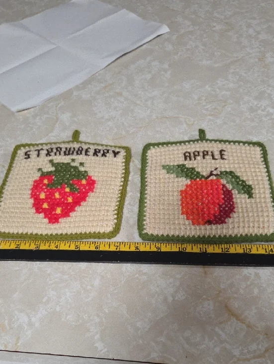 Handmade Crocheted Fruit Potholders - Strawberry & Apple - Cream and Green - Picture 10 of 11